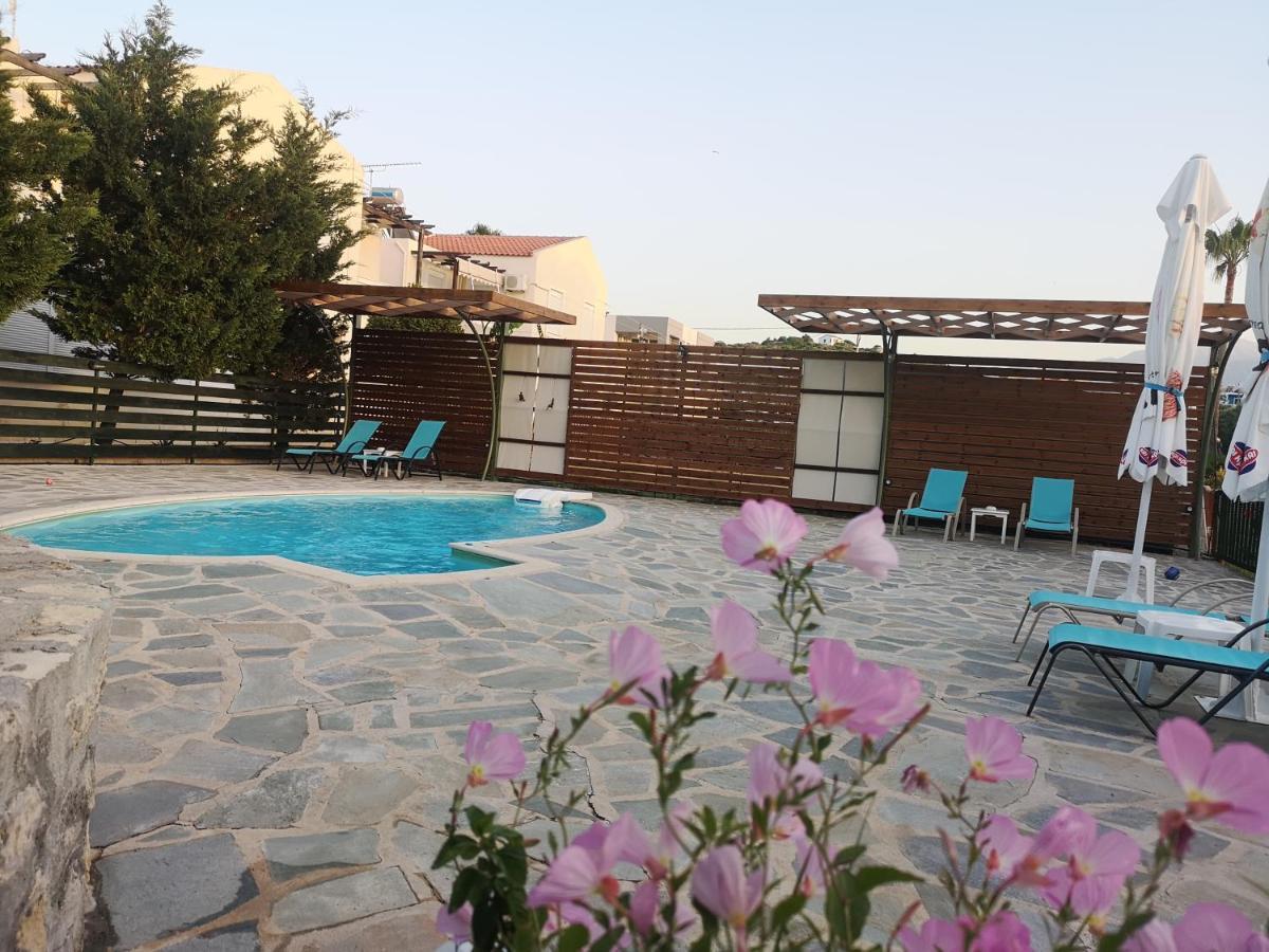 Almiris Seaside Apartments Almirída Kültér fotó
