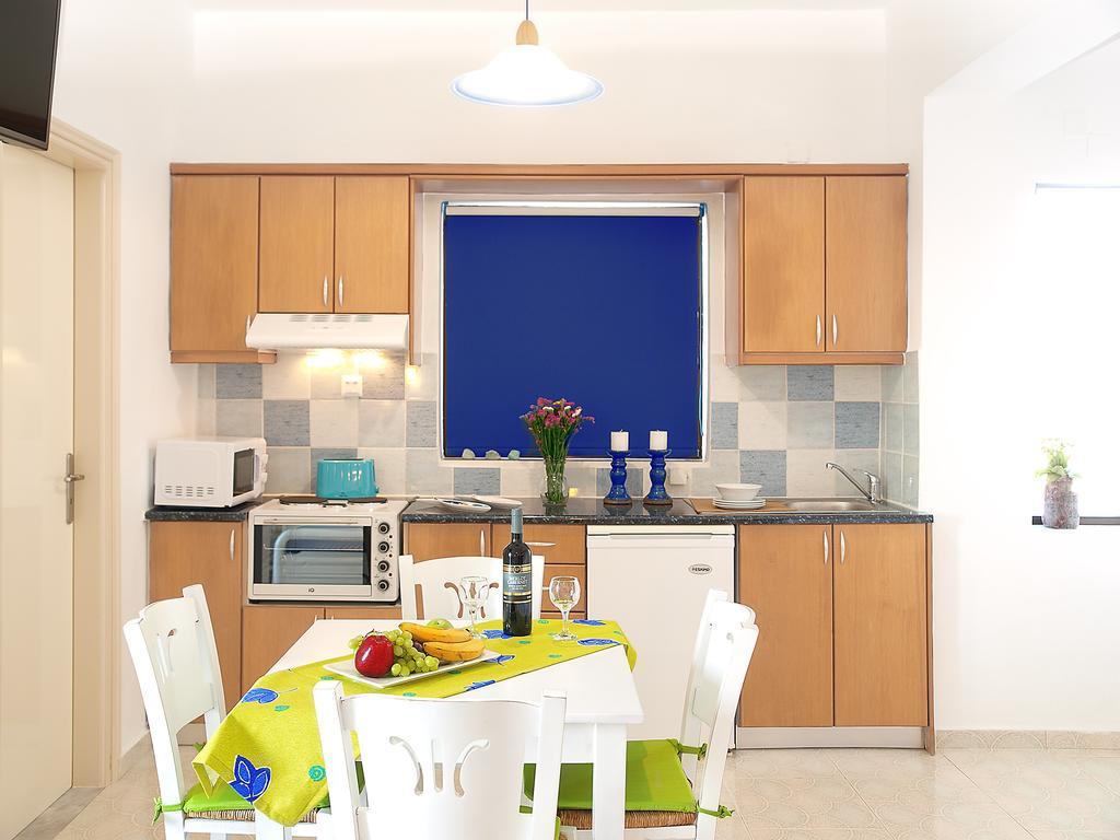 Almiris Seaside Apartments Almirída Kültér fotó
